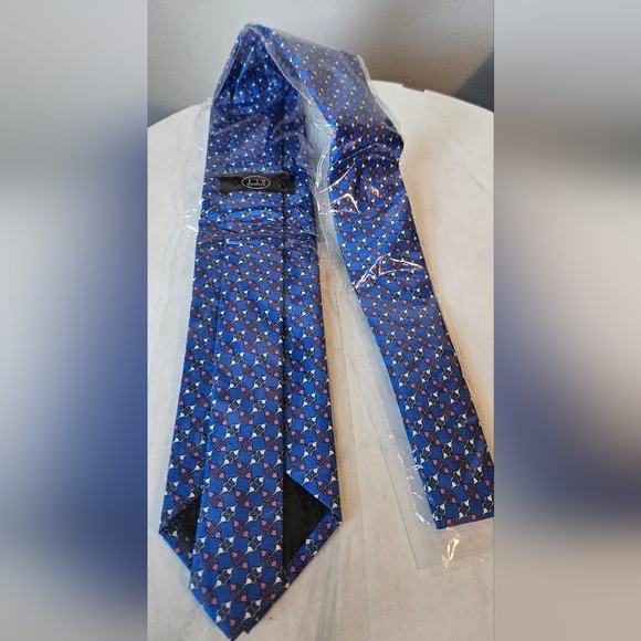 NEW Authentic Blue Patterned 100% Silk Tie - Picture 1 of 5